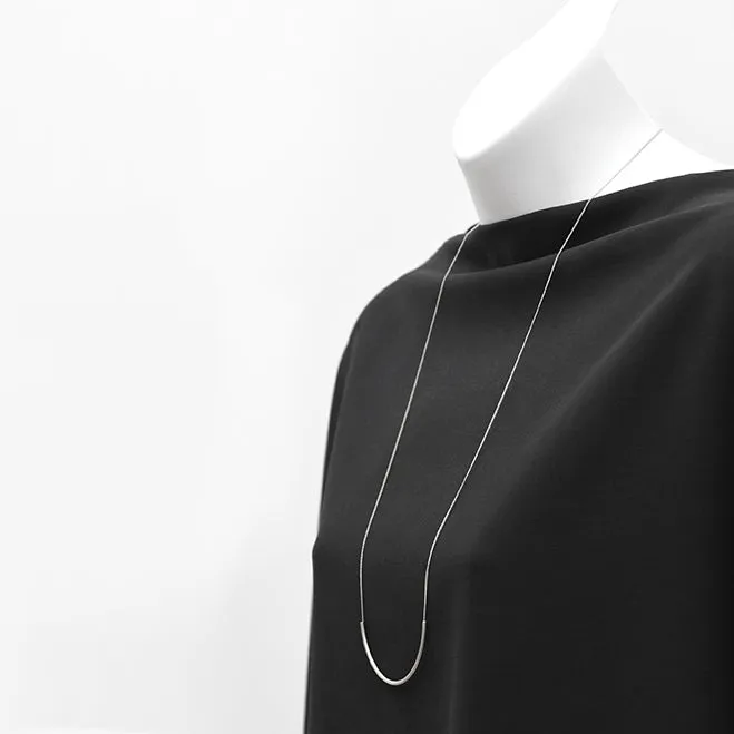 Courbe Long Necklace