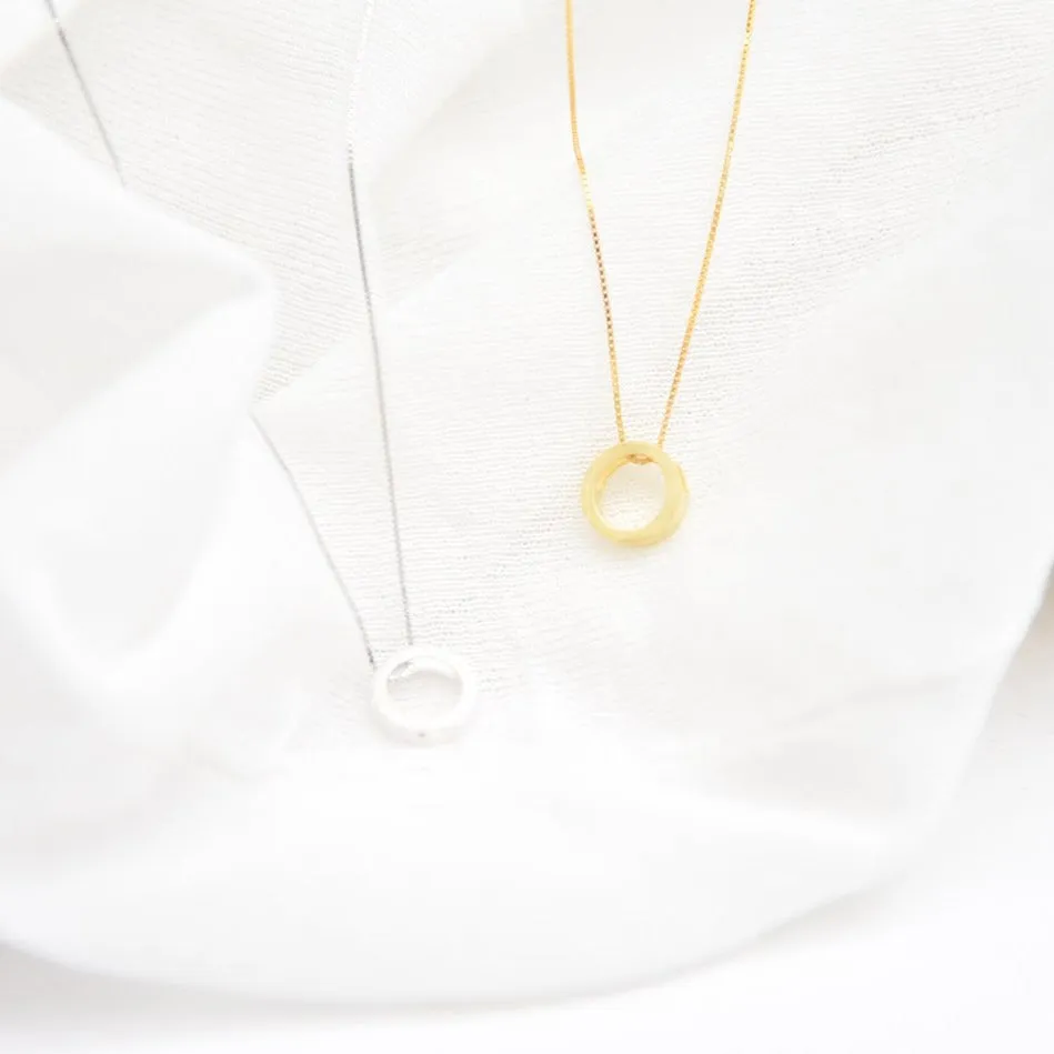 Dainty Circlet Short Necklace